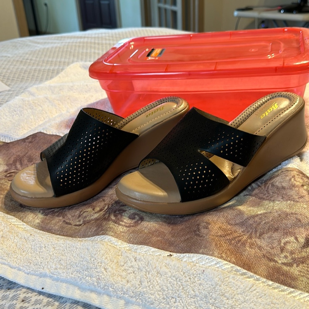 Bata comfort wedge heel slide